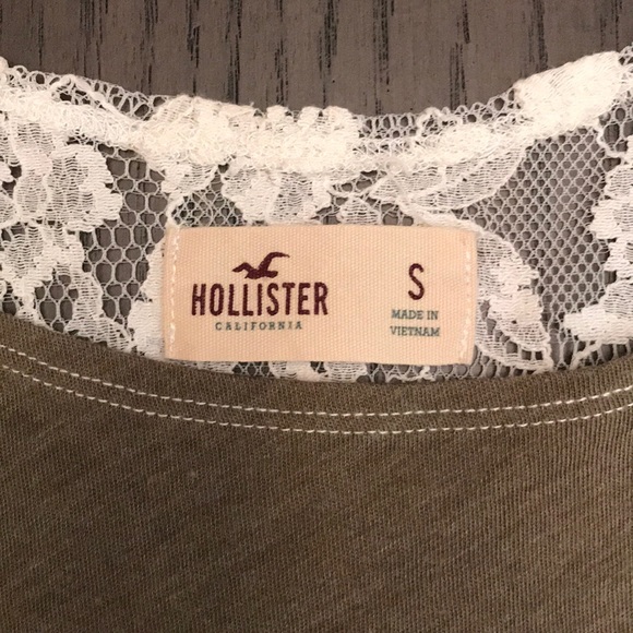 ⭐️ 2/$20 Life’s Too Short Not to Be Awesome Top S - Picture 2 of 4